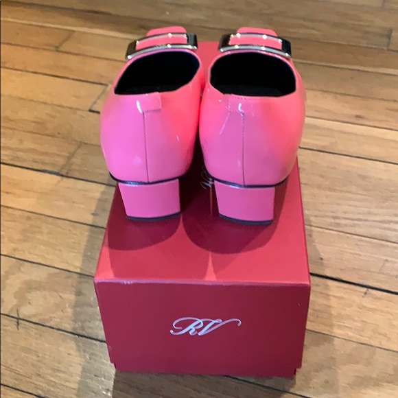 Shoes - Picture 3 of 4